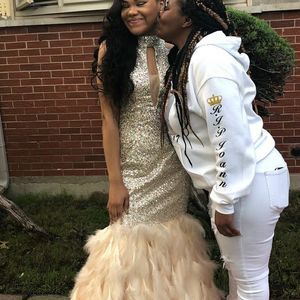 Meet your Posher, Meegan